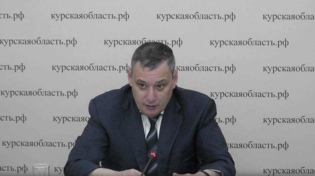 Хинштейн пригрозил отдать подрядчика с Боевки в «федерацию силовых видов спорта»