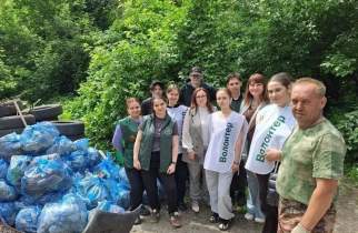 В Курске в Крутом Логу собрали 3,5 кубометра мусора