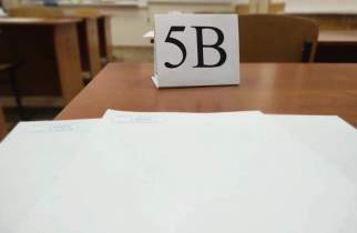 Курские выпускники сдают второй обязательный ЕГЭ по математике