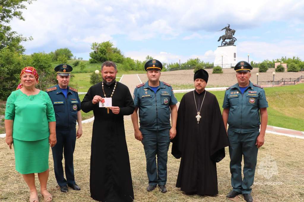 Курские сотрудники МЧС навестили коллег из Белгородской области