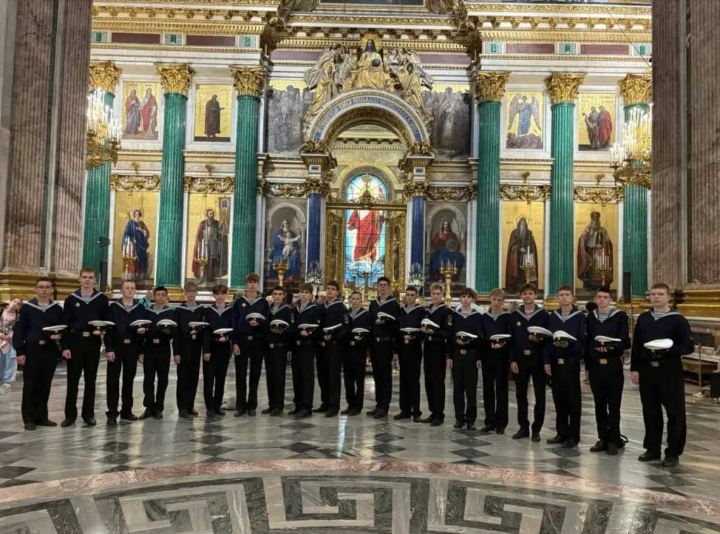 Курские кадеты проходят морскую практику в Петербурге