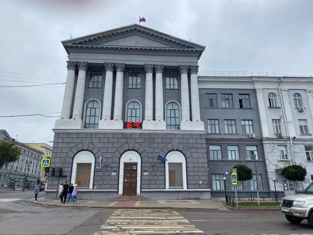 Власти Курска заставят убрать свалку на КЗТЗ