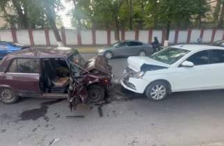 В Курске в массовом ДТП пострадали 3 взрослых и 5-летний ребенок