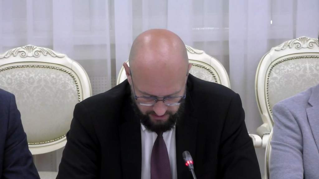 В Курске нестабильный грунт мешает ремонту ПЛК и проспекта Кулакова