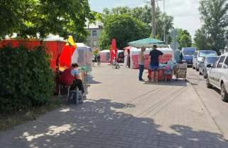 В Курске у кинотеатра «Родина» окончательно свернули нелегальный рынок