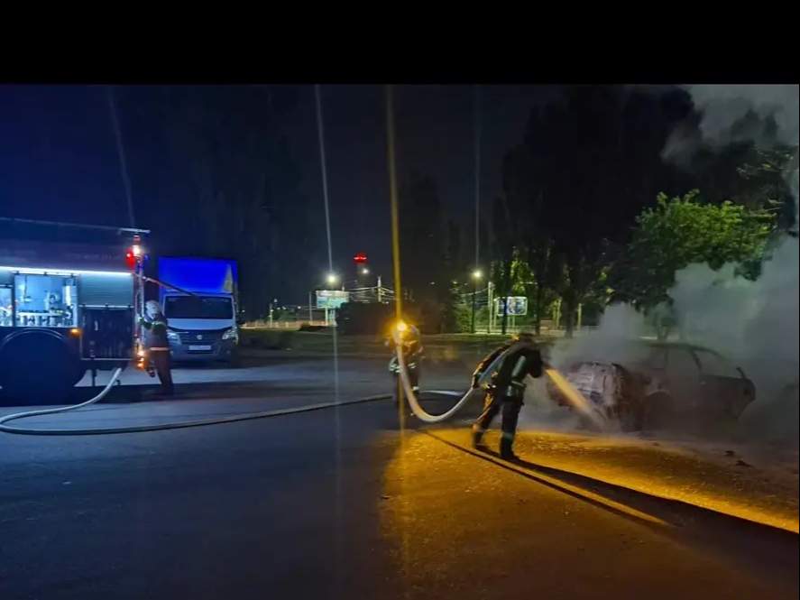 Ночью в Курске сгорела Audi
