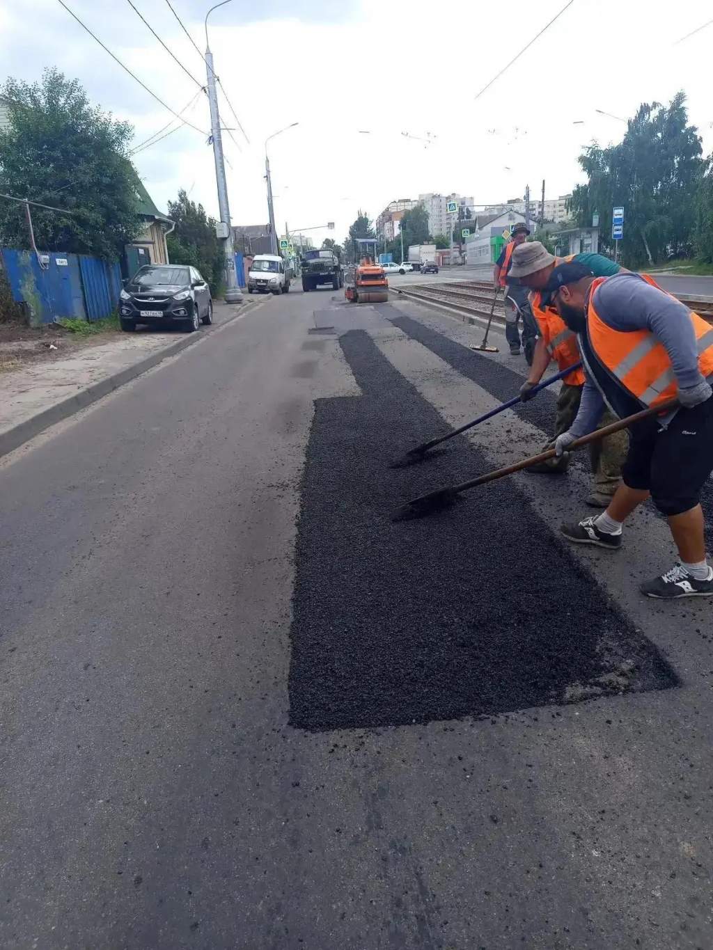 В Курске до конца лета заделают ямы на 100 участках дорог