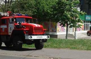 В Курске на Магистральном проезде эвакуировали 20 жильцов из-за пожара