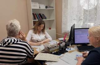 Курские врачи осмотрели 82 пациента в Дмитриевской ЦРБ