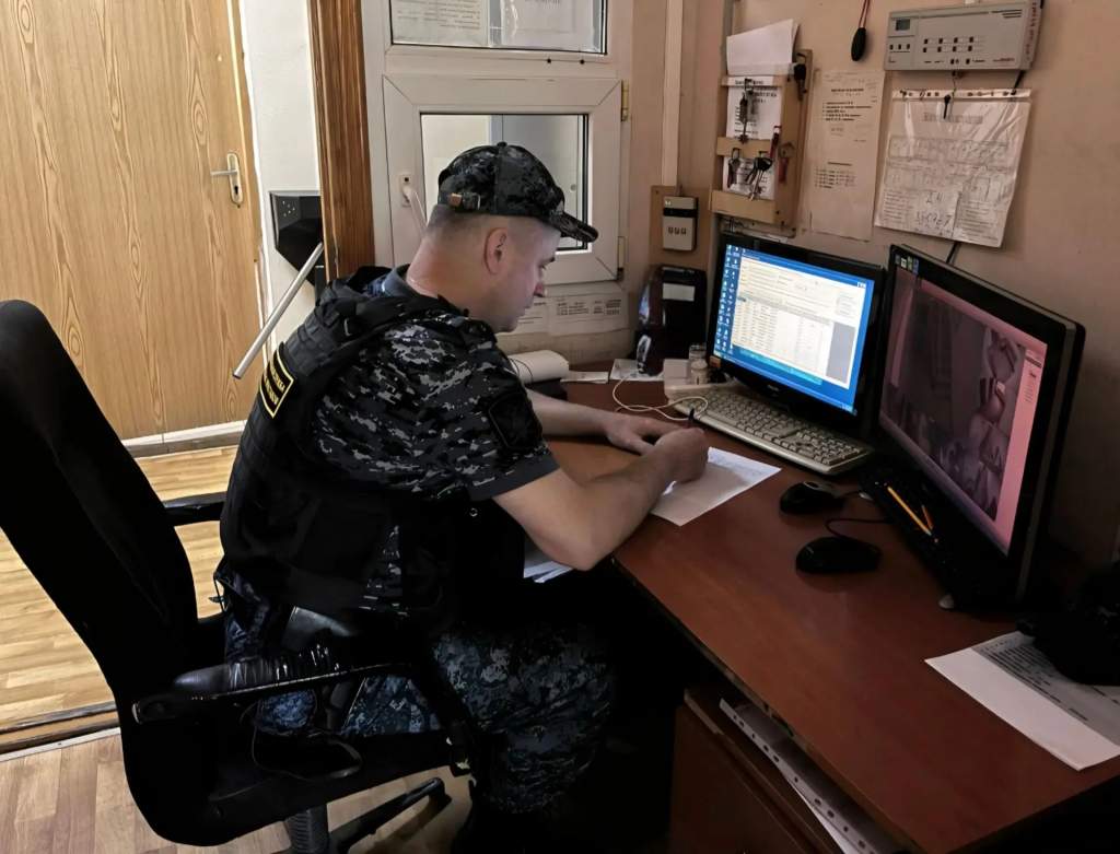 Курянин получил 11 суток ареста за скандал в кабинете судьи