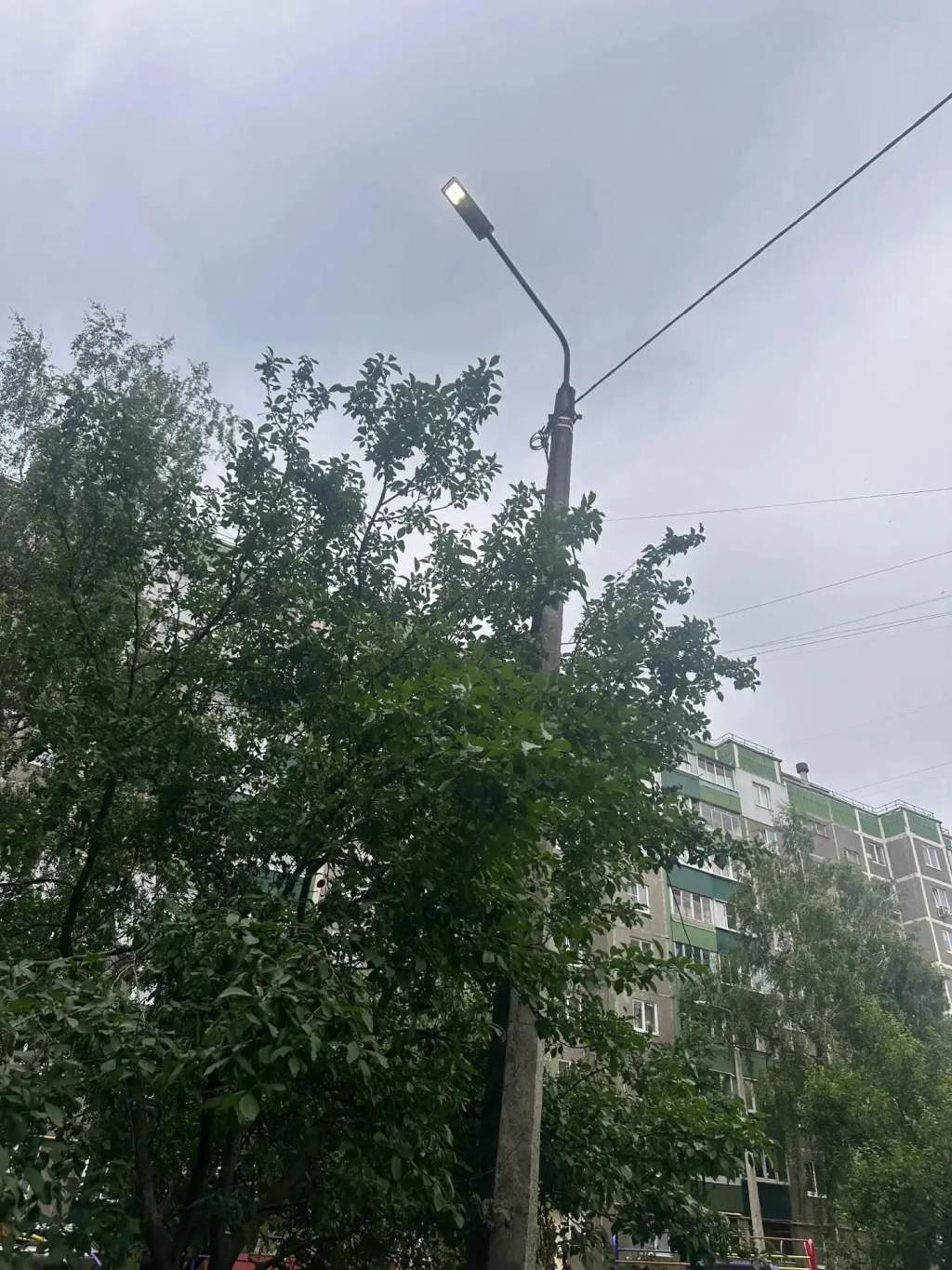 В Курске за июнь отремонтировали освещение по 44 заявкам