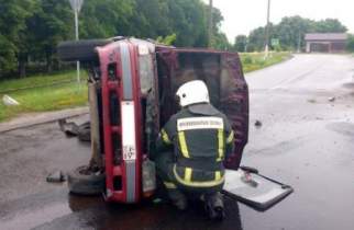 Под Курском перевернулся ВАЗ, водитель попал в больницу
