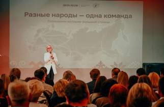 Ольга Капленко стала лучшим курским почтальоном и получила электровелосипед