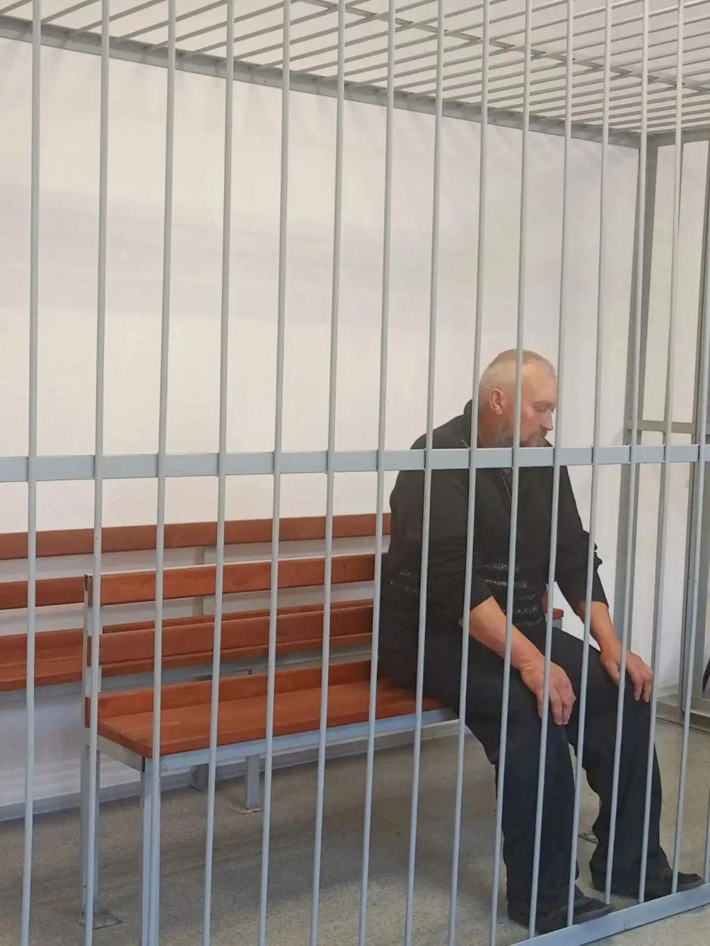Курянин насмерть забил односельчанку битой