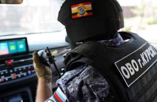 В Курске с крыши ТЦ спасли несовершеннолетнюю девушку на грани срыва