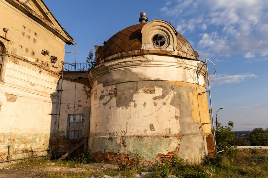 В Курске отреставрируют башню ограды Знаменского монастыря XVIII века