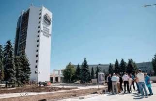 В Курске к 15 августа завершат благоустройство Аллеи Героев