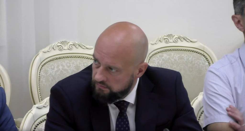 В Курске разбираются с ржавой водой в Железнодорожном округе