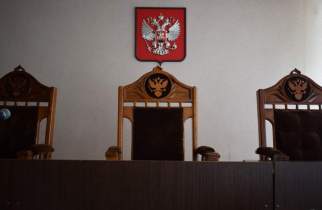 В Курской области подрядчик бесплатно переделает ремонт на кладбище