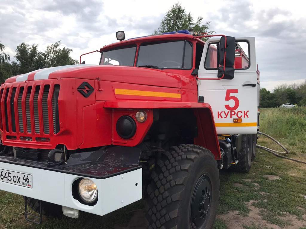 В Курске при пожаре в многоэтажке на Орловской спасли 2 человек