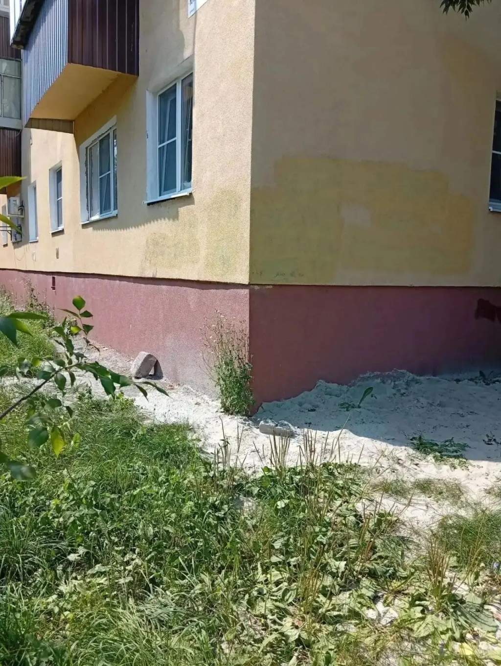 В Курске на улице Юности закрасили 40 надписей с рекламой наркотиков