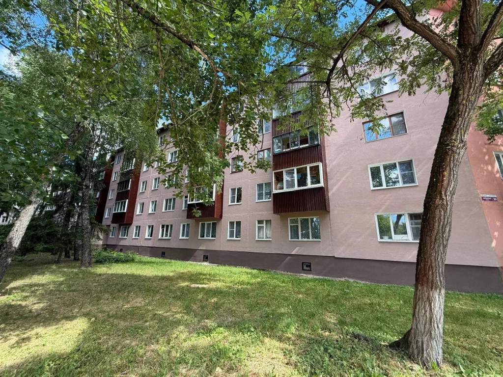 В Курской области на капремонт 240 домов направили 2,45 млрд рублей