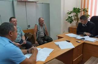 В Курской области мужчина душил мать ради 100 рублей на спиртное