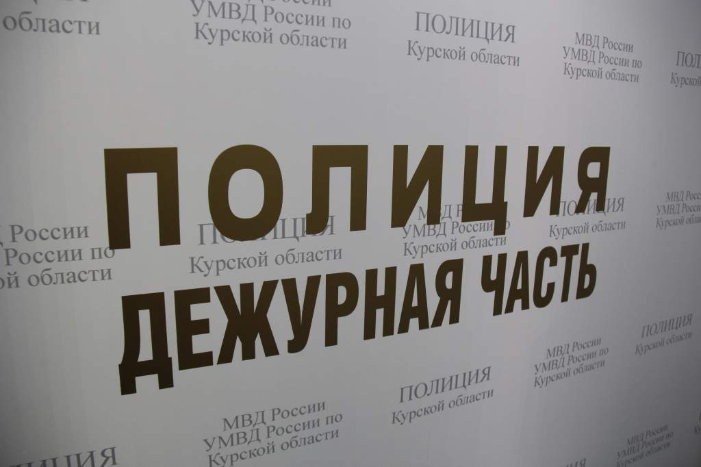 Курянин украл более 36 тысяч рублей со счета покойного