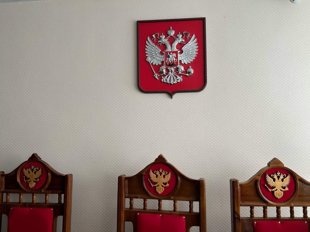 В Курске хозяйка бутика не отсудила деньги за попытку кражи брюк