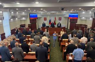 В Курске проходит 65-е заседание областной Думы