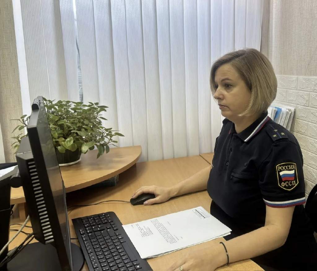 Арест счетов заставил курянина выплатить 300 тысяч за сломанную руку
