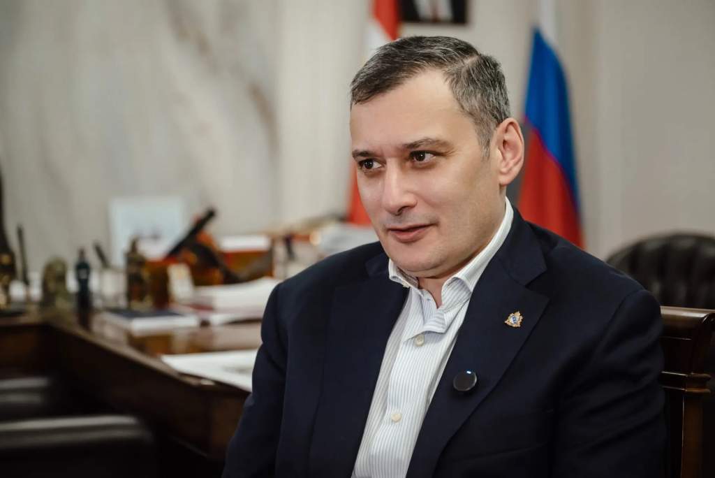 Хинштейн отметил справедливость суда над стрелявшим по дрону пенсионером