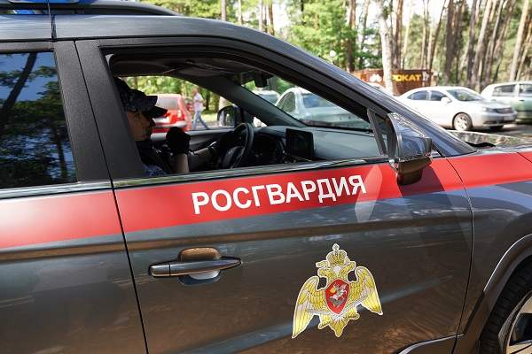 В Курске на пляже пьяный отдыхающий убил мужчину ударом ножа в сердце