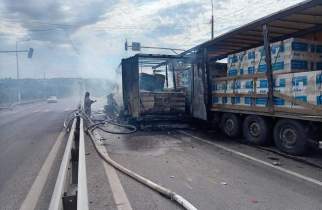 На объездной Курска после ДТП сгорели 3 автомобиля