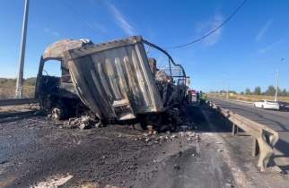Появились подробности тройного ДТП с горящими фурами в Курске