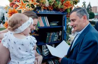 Курских чиновников призвали пополнить шкафы для уличного книгообмена