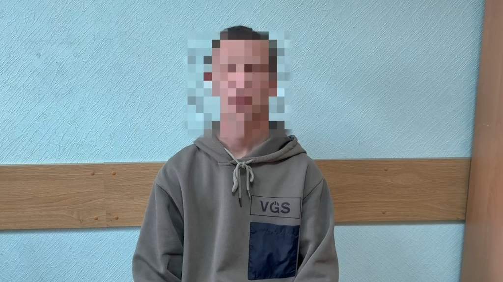 В Курске задержали курьера, который забрал у пенсионерки 960 тысяч