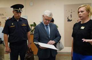 Росгвардейцы проверили безопасность курских школ перед 1 сентября