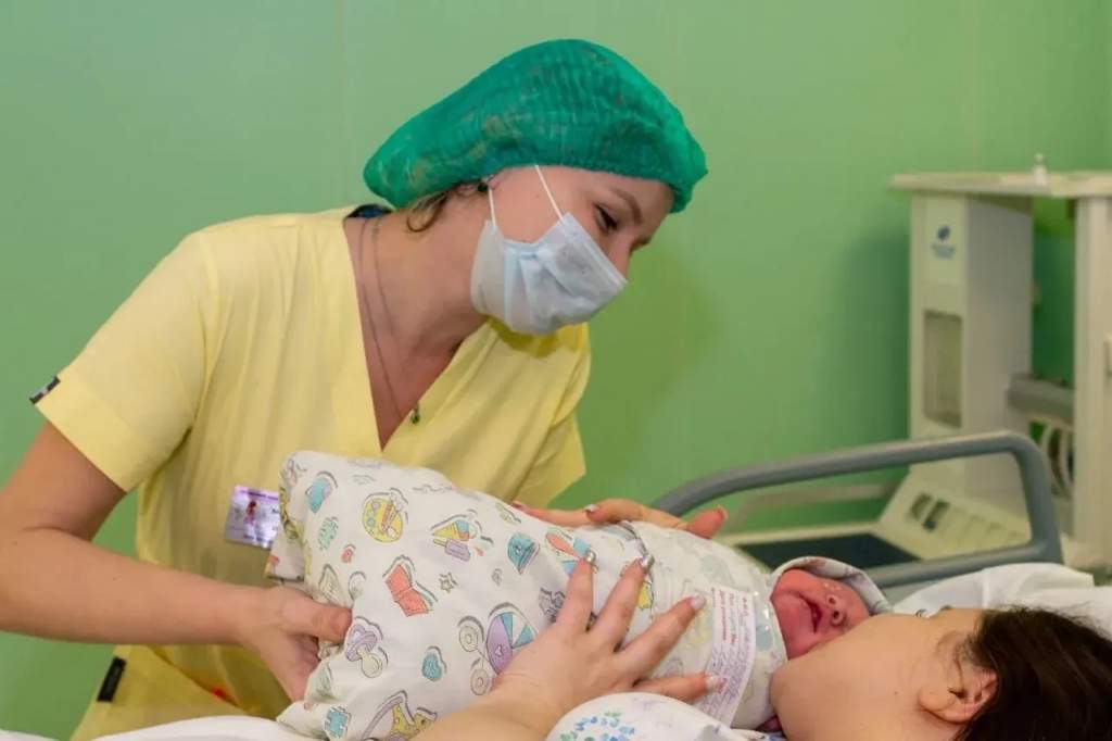 В августе две курянки стали мамами в шестой раз