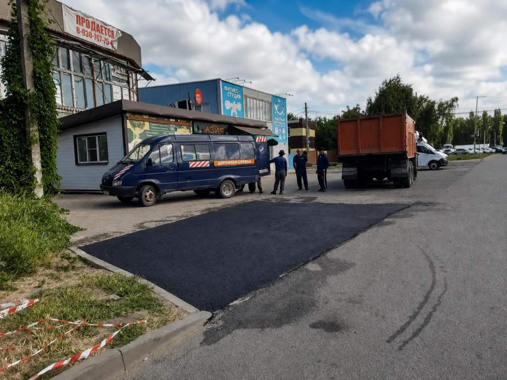 В Курске по 11 адресам восстановили асфальт и грунт после земляных работ