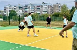 В Курске открыли первую волейбольную площадку с каучуковым покрытием