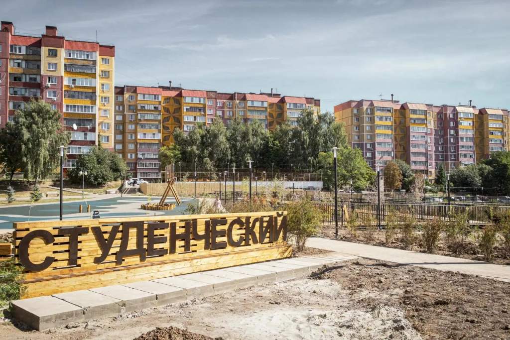 В Курске сквер на улице Студенческой готов на 95%