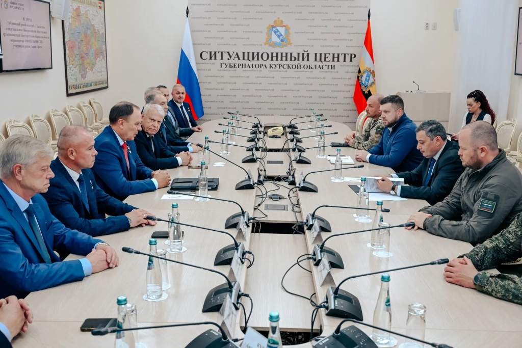 Герои России предложили провести автопробег Курск—Пхеньян