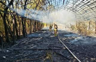В Курской области потушили пожар в ангаре