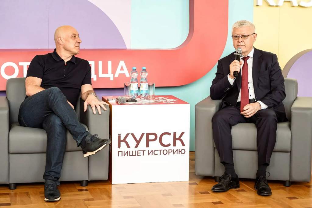 В Курске Денис Майданов провел встречу с молодежью и спел