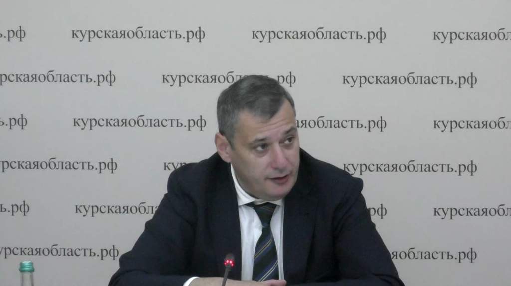 Хинштейн вскрыл «семейный подряд» на ремонте в Коренной