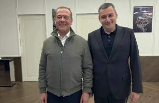 Хинштейн тепло поздравил Медведева с днём рождения