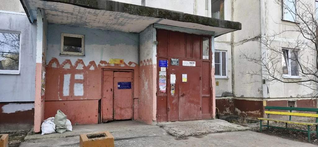В Курске жители дома на проспекте Дружбы заявили о фальсификации при смене УК