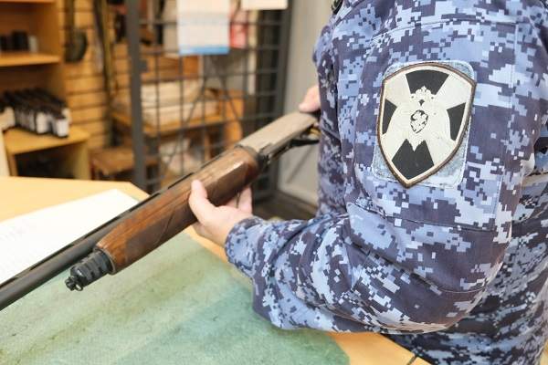 В Курской области сотрудники Росгвардии изъяли 9 единиц оружия