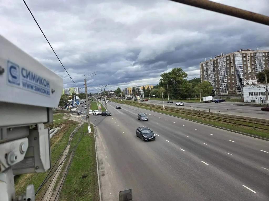 В Курске на улице Энгельса установили новую камеру фиксации скорости